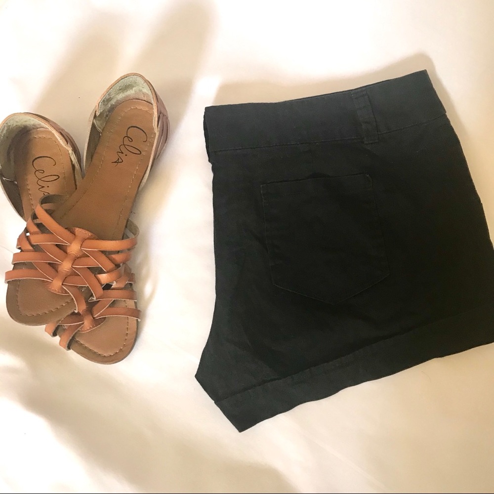 Color Swatch black shorts
